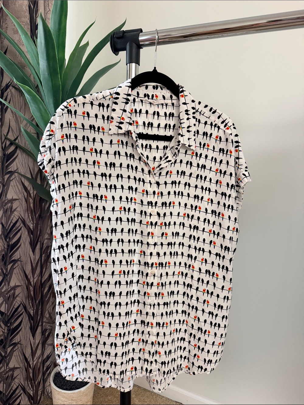 Jane and Delancey White Button-Down Short Sleeve Shirt with Bird Print